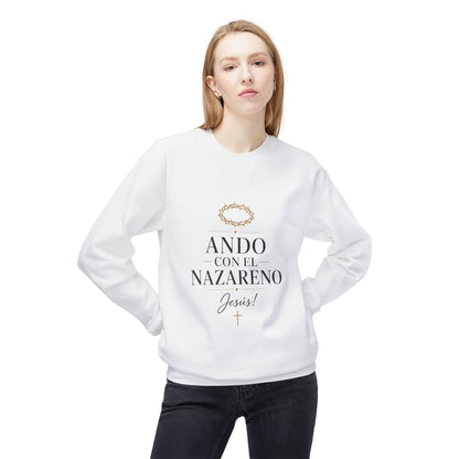 Unisex Midweight Softstyle Fleece Crewneck Sweatshirt - Ando Con El Nazareno - Jesus
